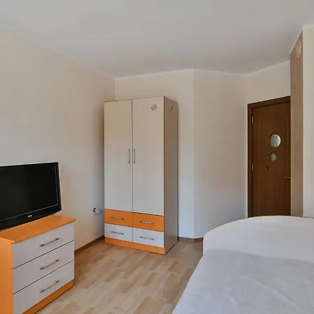 Super 2 Bedroom With Ac Apartment Warna